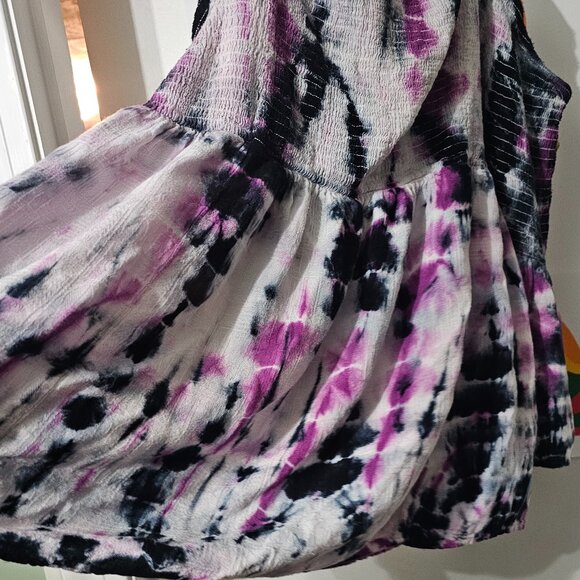 Torrid Tye Dye Cold Shoulder Top - Picture 8 of 13